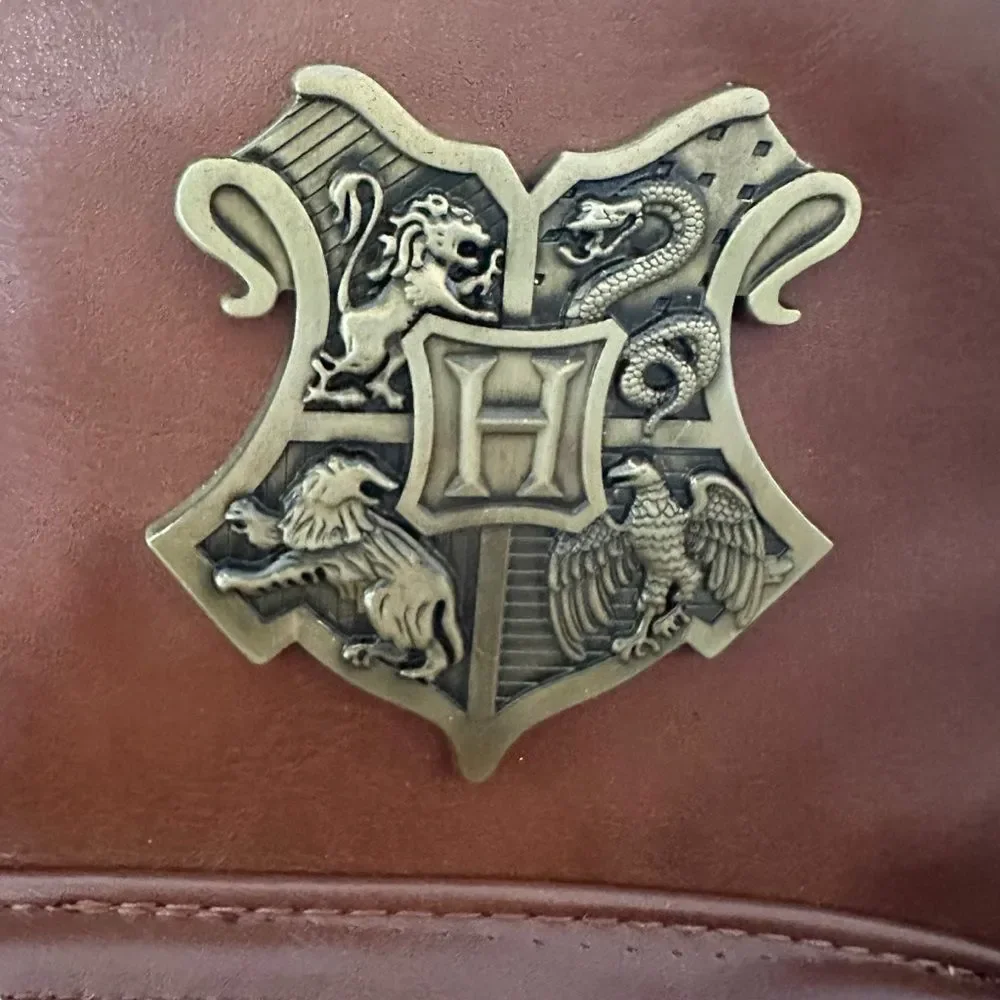Harry Potter Hogwarts Crest Mini Backpack with Pink Pygmy Puff Keyring Brown